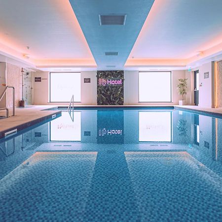 Hy Lytham St Anne'S Lejlighedshotel Lytham St Annes Eksteriør billede The pool at the spa