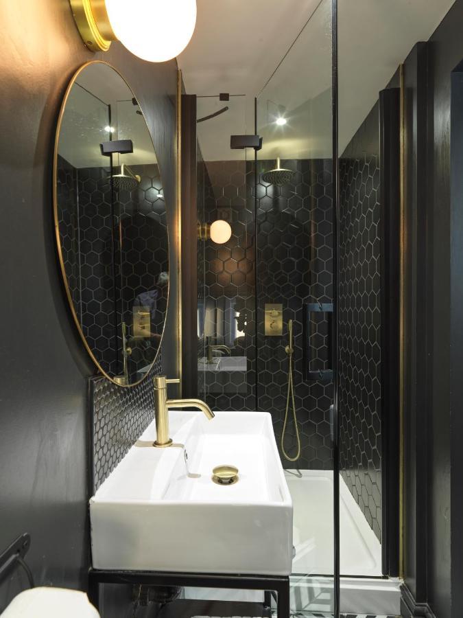 Hy Lytham St Anne'S Lejlighedshotel Lytham St Annes Eksteriør billede Bathroom